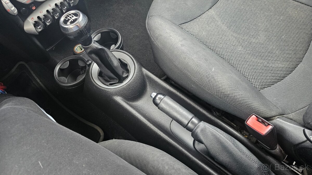 Mini One R56 - 1,4 benzín - vymením za väčšie - 17