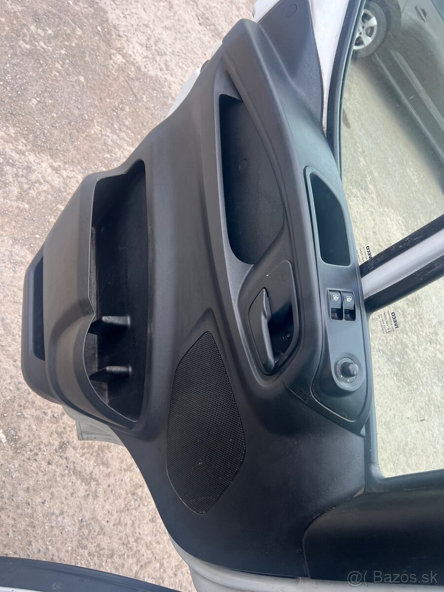 2x IVECO Daily 35S16 šasy - 17