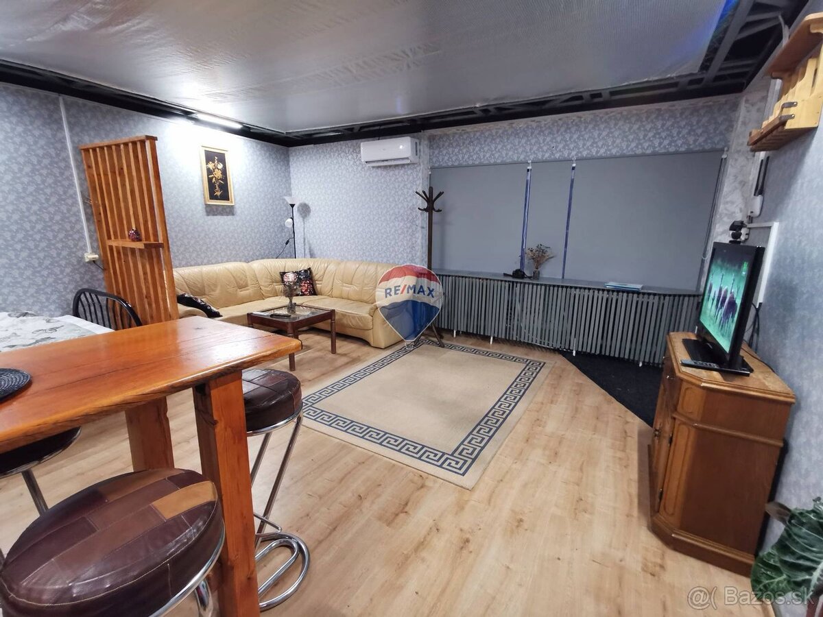 Zrekonštruovaná 2 podlažná obchodná budova, 1200m2, Dlhé nad - 17