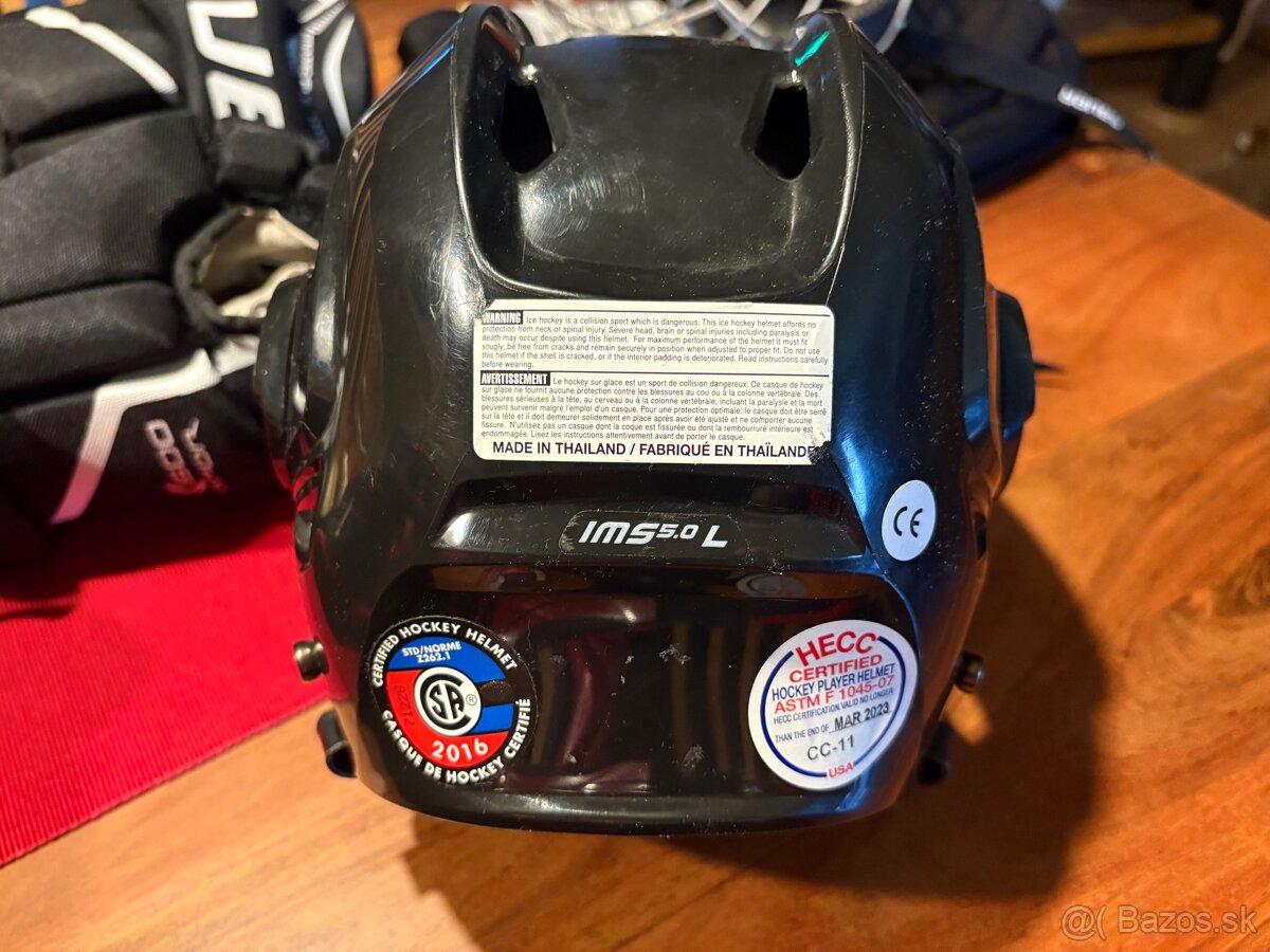 Hokejová výstroj Bauer nove - 17