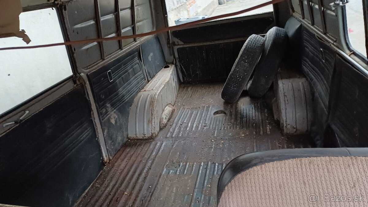 Škoda 1203 zo šiltom - 17