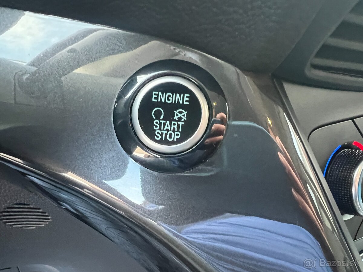 Ford C-MAX 1.0i 92KW EcoBoost TITANIUM SERVISKA ALU - 17