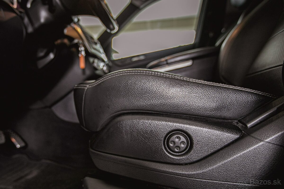 Mercedes-Benz ML 350 BLUETEC 4MATIC AMG - 17