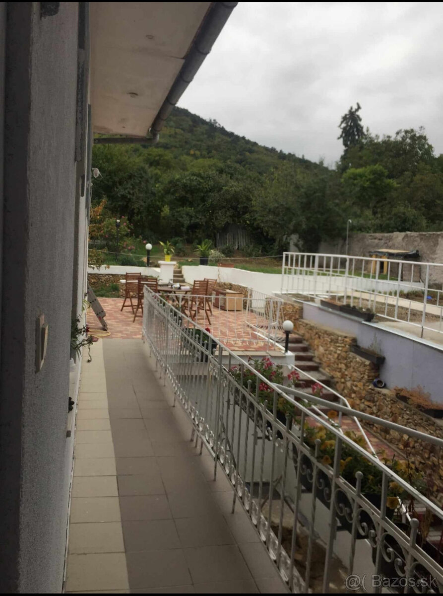 Výrazná zľava Atraktívny rodinný dom s 5 bytovými jednot - 17