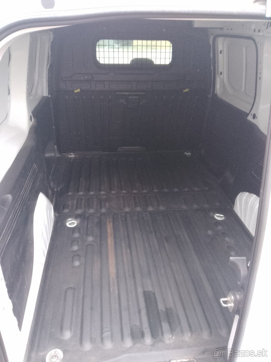 Peugeot partner 1,5bluehdi - 17