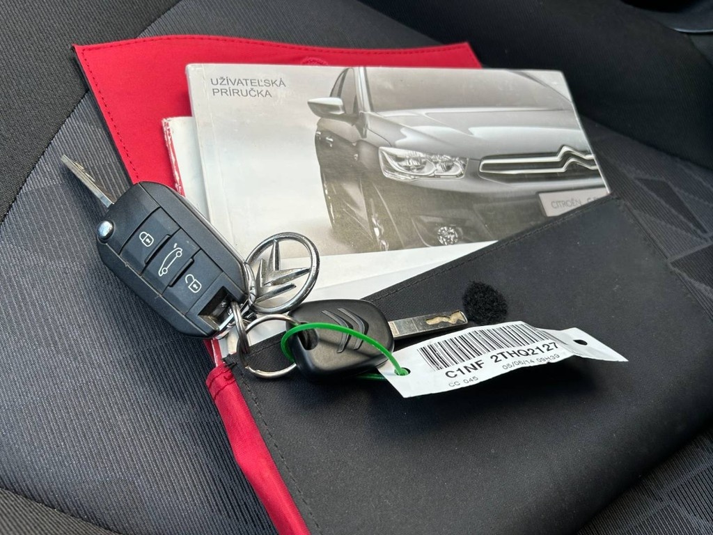 Citroën C-Elysée 2014 VTi 72 PureTech Attraction 128 tis.km - 17