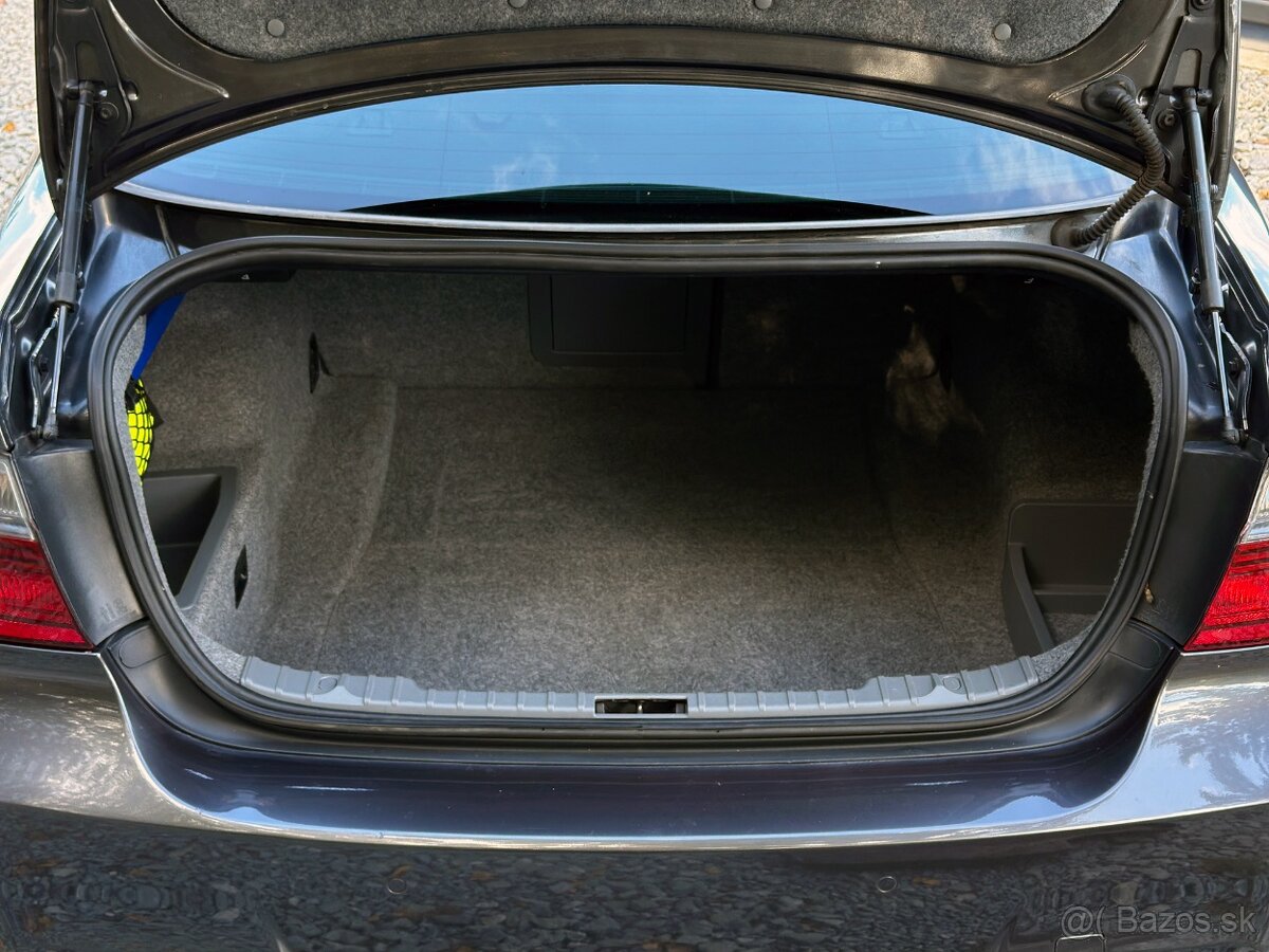 BMW 330i E90 – 3.0 R6 | 258 HP | Mpacket | Top stav - 17