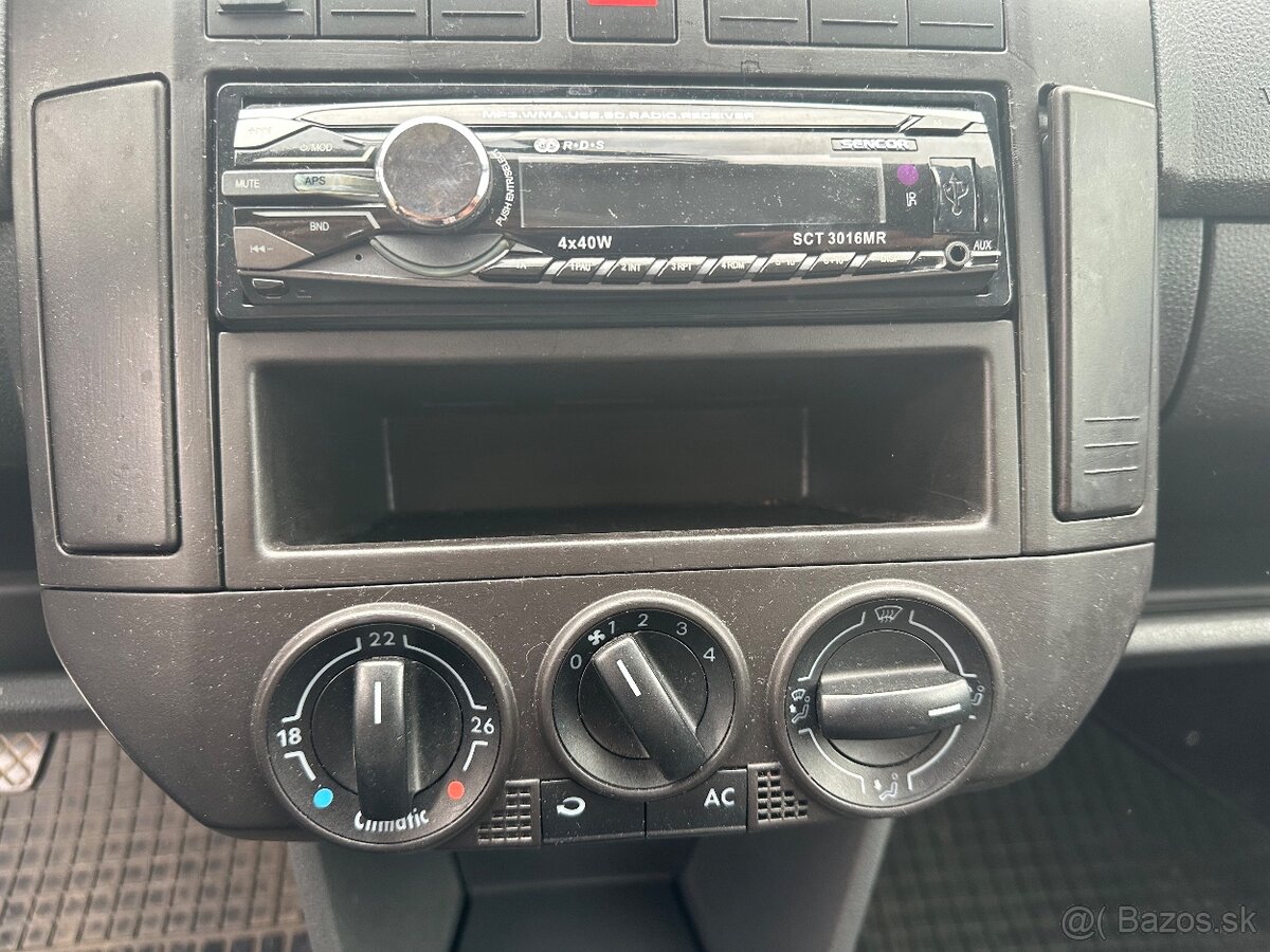Volkswagen Polo - Benzín / 47kW - 17