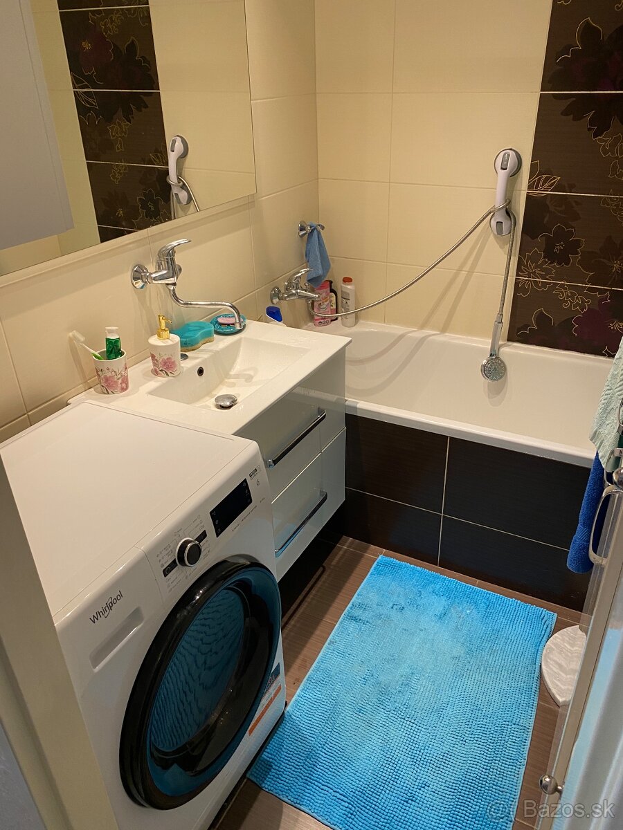 Prenájom samostatnej izby v byte v Lučenci - 17