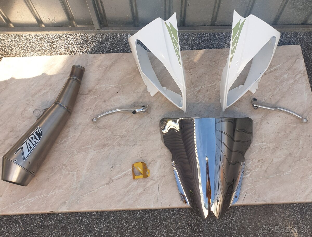 Honda cbr Yamaha r6 - 17