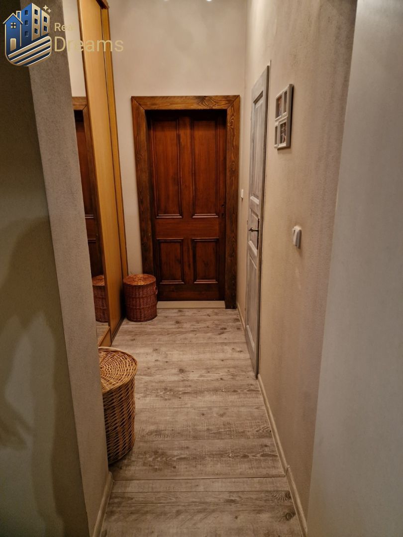 Krásny rodinný dom s rozľahlým pozemkom - 17