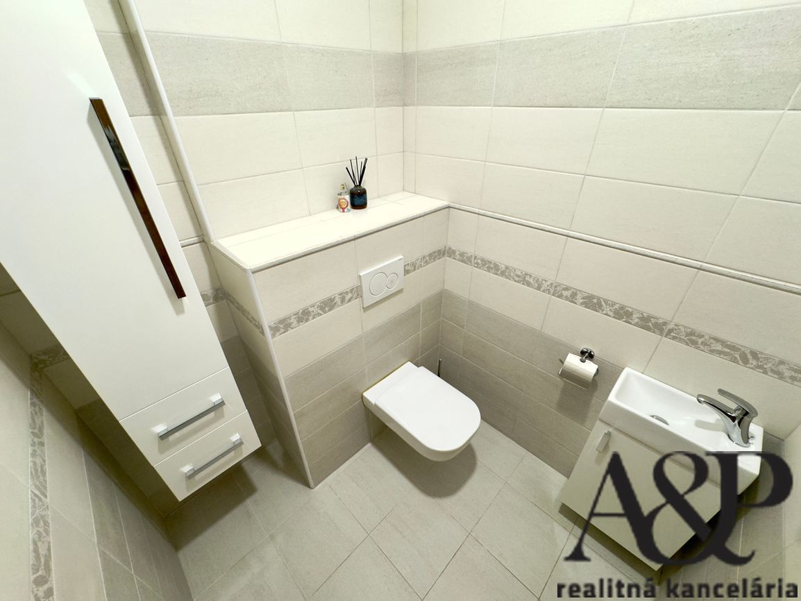 NA PRENÁJOM 3 IZB. BYT V NOVOSTAVBE, 83M2, SOTINSKÁ UL. SENI - 17