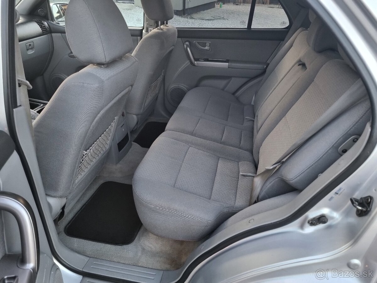 KIA SORENTO 2,5CRDi 4x4 - 17