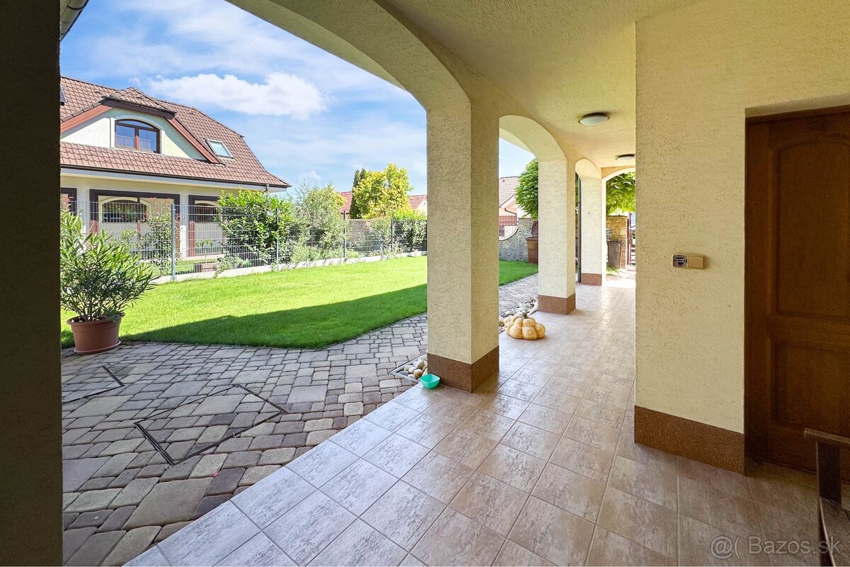 Predaj 2podlažný 6izb. rod.dom s dvoj garážou na Kozáck - 17