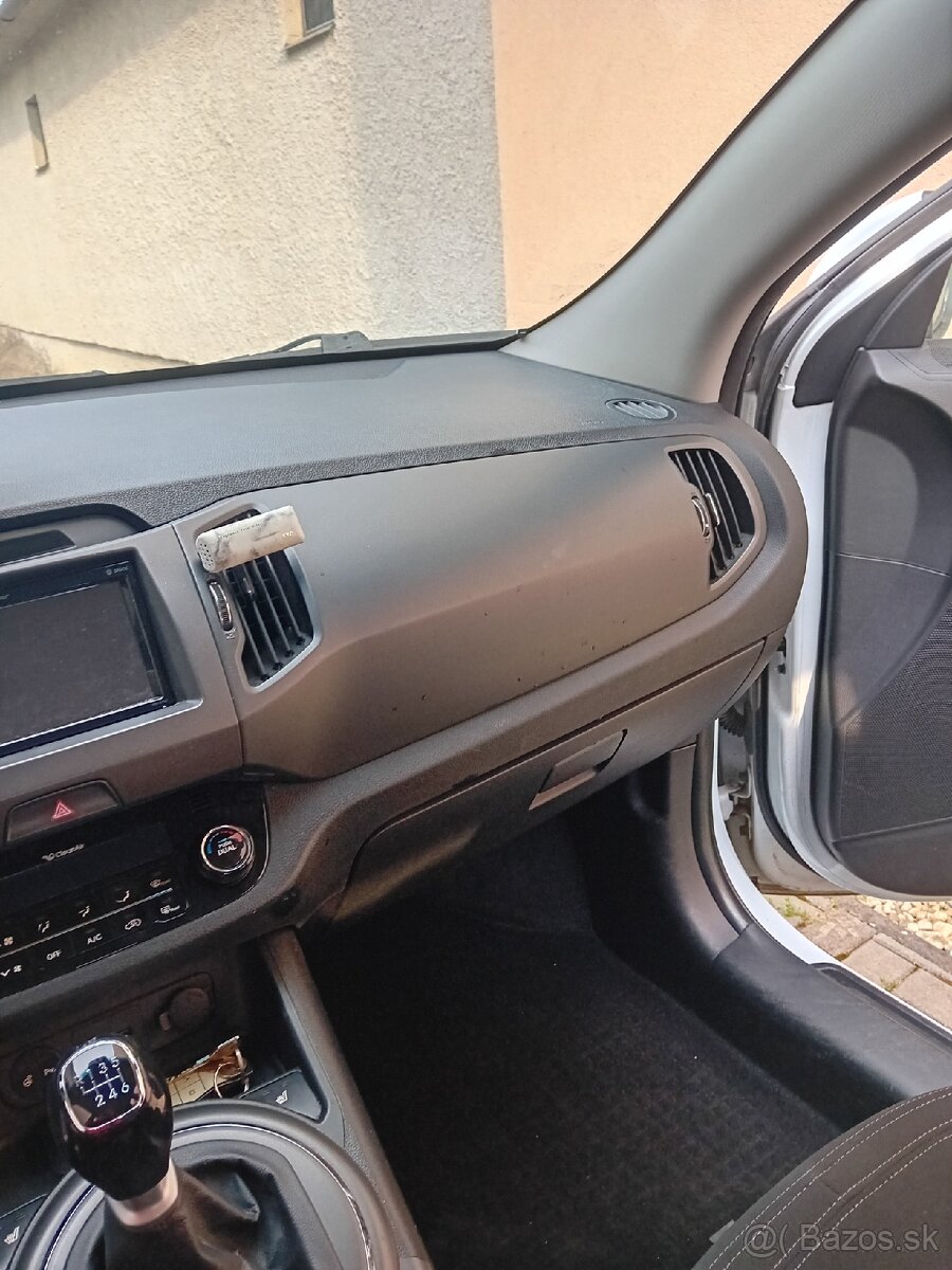 Kia Sportage 2,0 CRDi 4x4 - 17