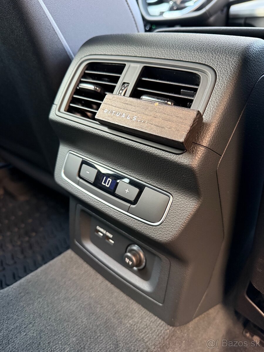 Audi Q5 2.0 40TDI Quattro 2022 S line Keyless CarPlay VC - 17