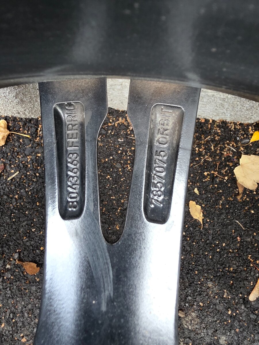 Zimne kolesa BMW M5 top stav Black Chrome Styling 705 - 17