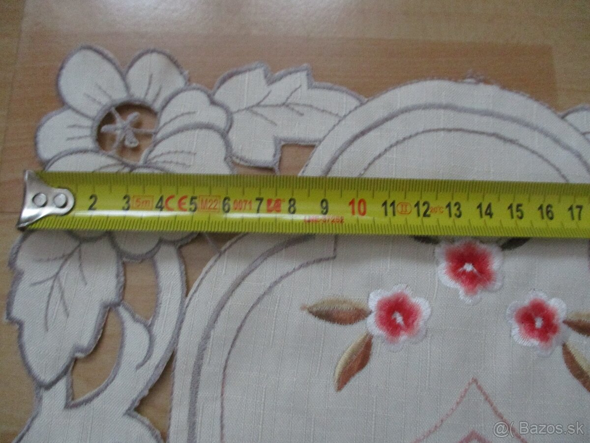 2 starožitné vyšívané dečky - obrusy / 43 / - 17