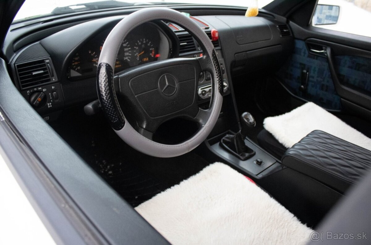 MERCEDES BENZ C180 90kW ESPRIT 1997 - 17