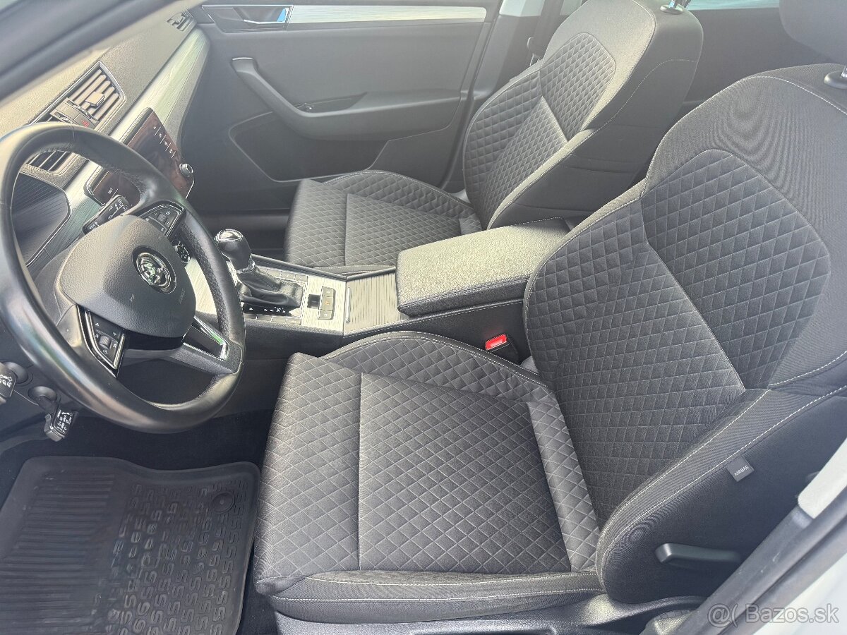 ✅Škoda Superb Combi 2.0 TDI 110kW DSG7 ACC Virtual Cockpit - 17