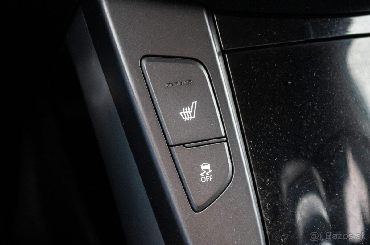 Hyundai i40 CW 1.7 CRDi, 100 kW (2015) - 17