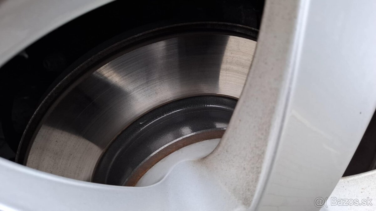 Volkswagen Passat Variant 2.0 TDI EVO Business, PANORAMA, WE - 17