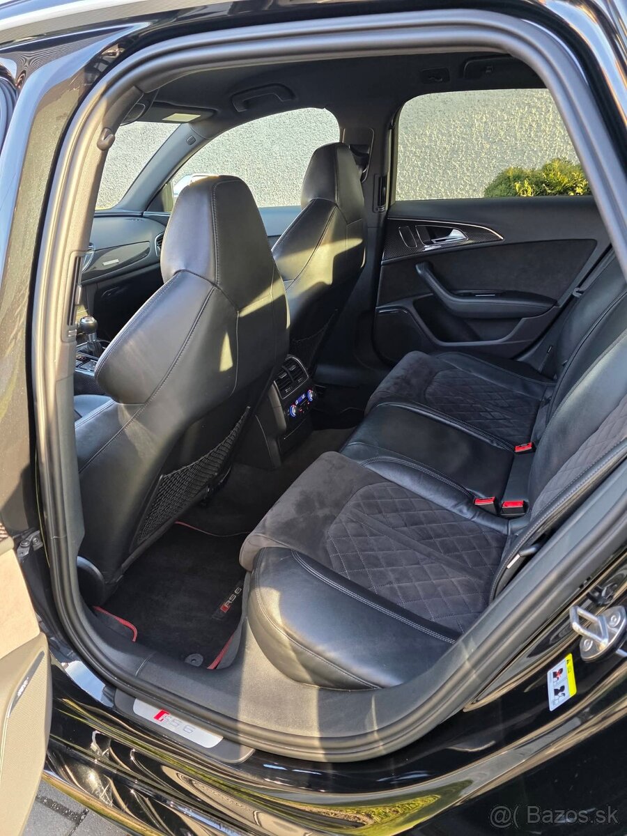 Audi RS6 Avant 4.0 TFSI - 17