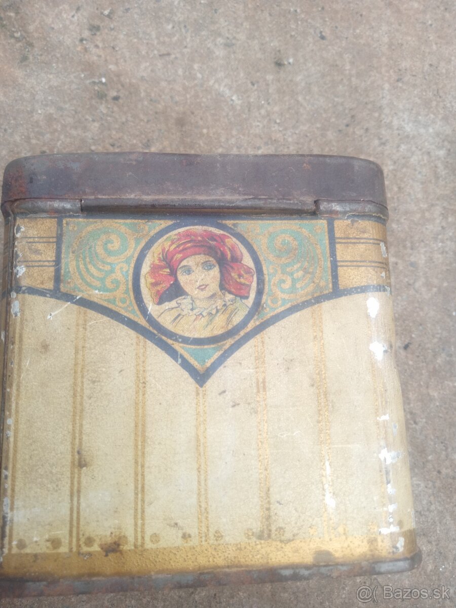 Odznaky popolníky plechové krabice - 17