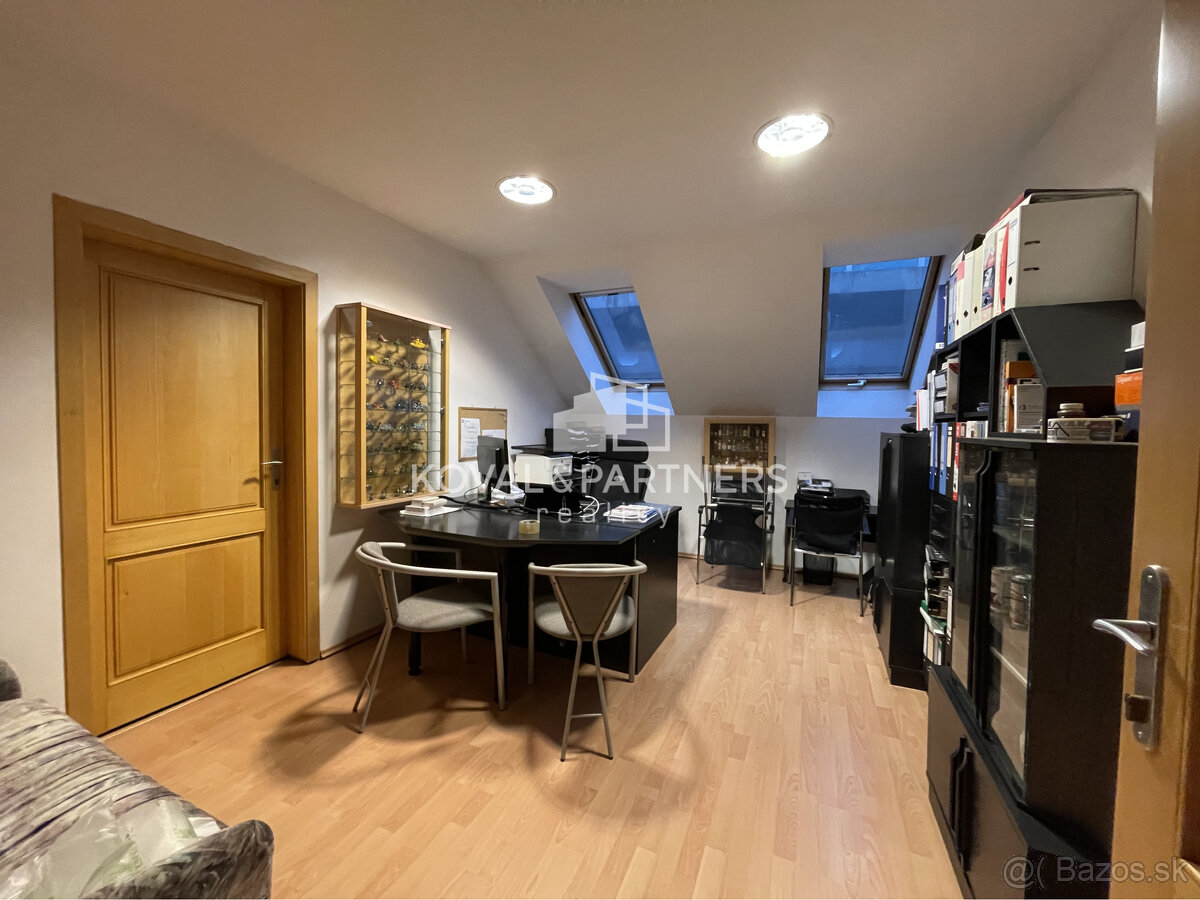 Administratívny, obchodný a skladový priestor v priemyselnej - 17