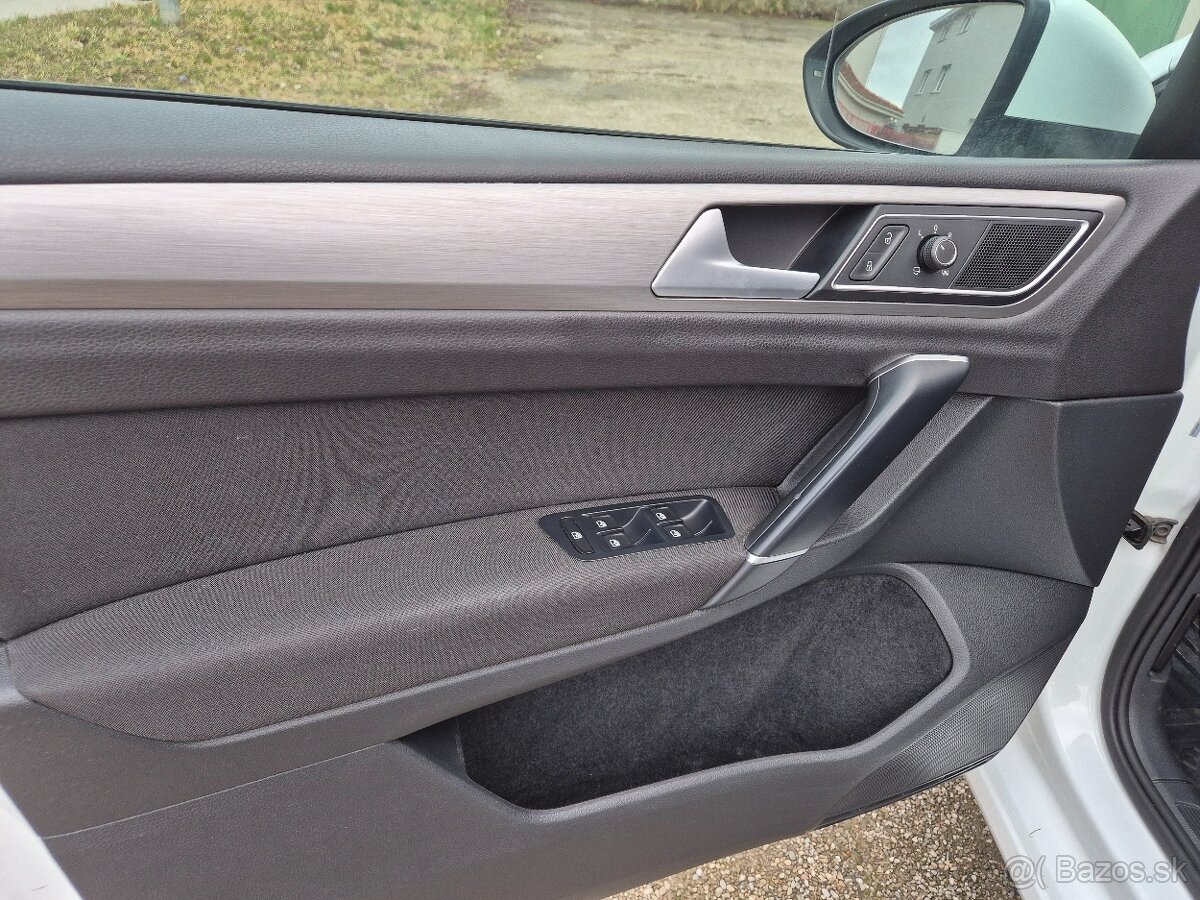 Volkswagen Golf Sportsvan DSG - 17