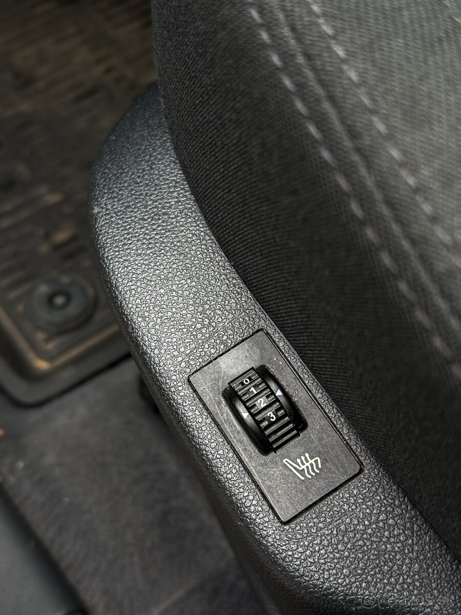 Peugeot 5008 2.0 HDi 150 - 17