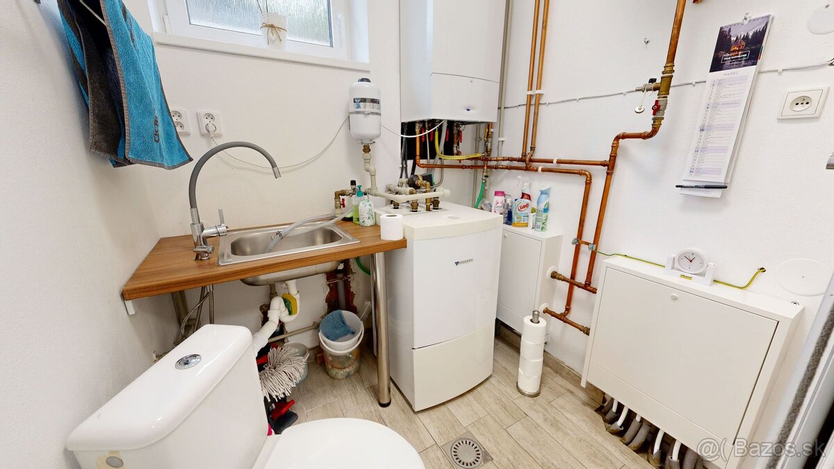 PREDAJ – VEĽKÝ 7-IZBOVÝ RODINNÝ DOM V TRNAVE, VHODNÝ NA BÝVA - 17