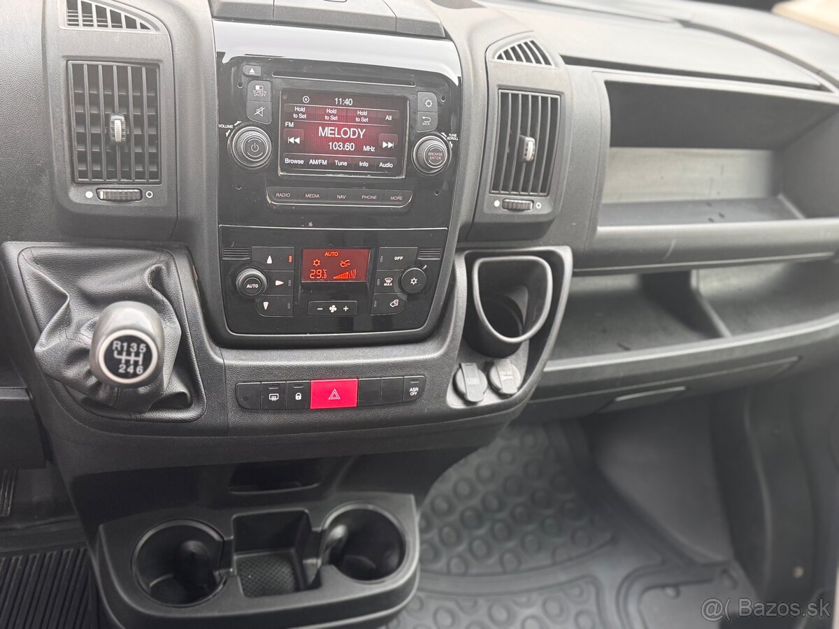 FIAT DUCATO 2.3 MULTIJET 150k 9-miestny bus - 17