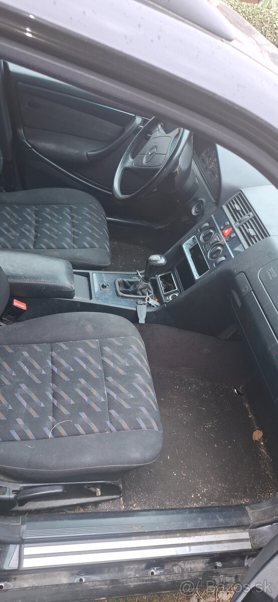 NA PREDAJ MERCEDES BENZ-C180 - 17
