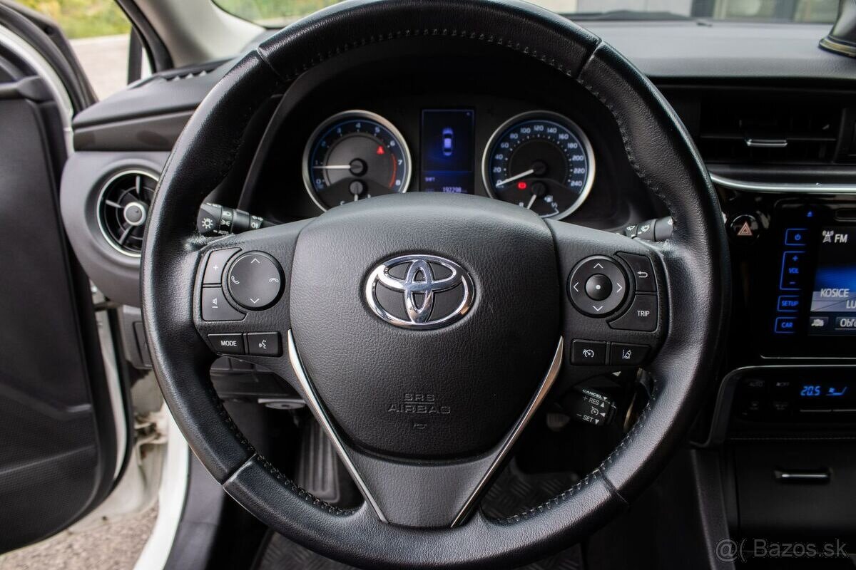 Toyota Corolla 1.6 Valvematic - 17
