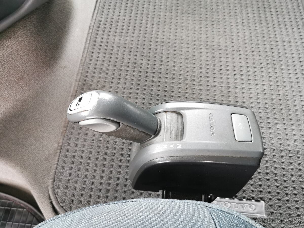 Prodám tahač návěsů VOLVO FH13 420 42T EEV - 17