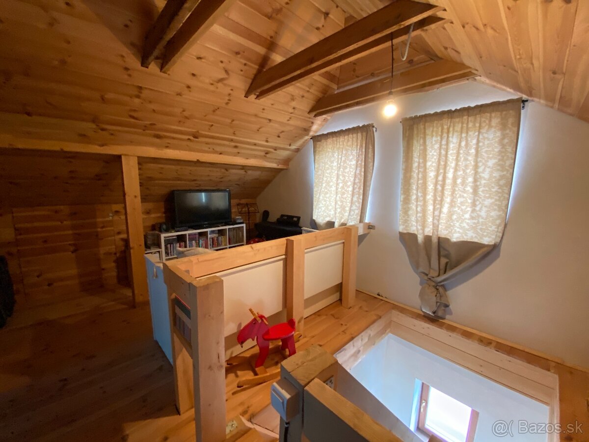 Priestranný rodinný dom s wellness - Večelkov okr. R.Sobota - 17