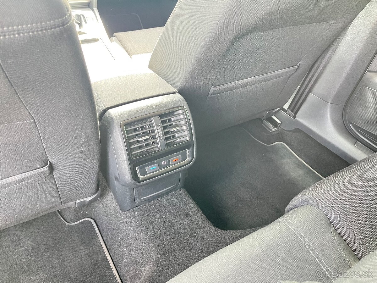 VW Passat 2.0TDI DSG 2019 - navi, nová STK a rozvody - 17