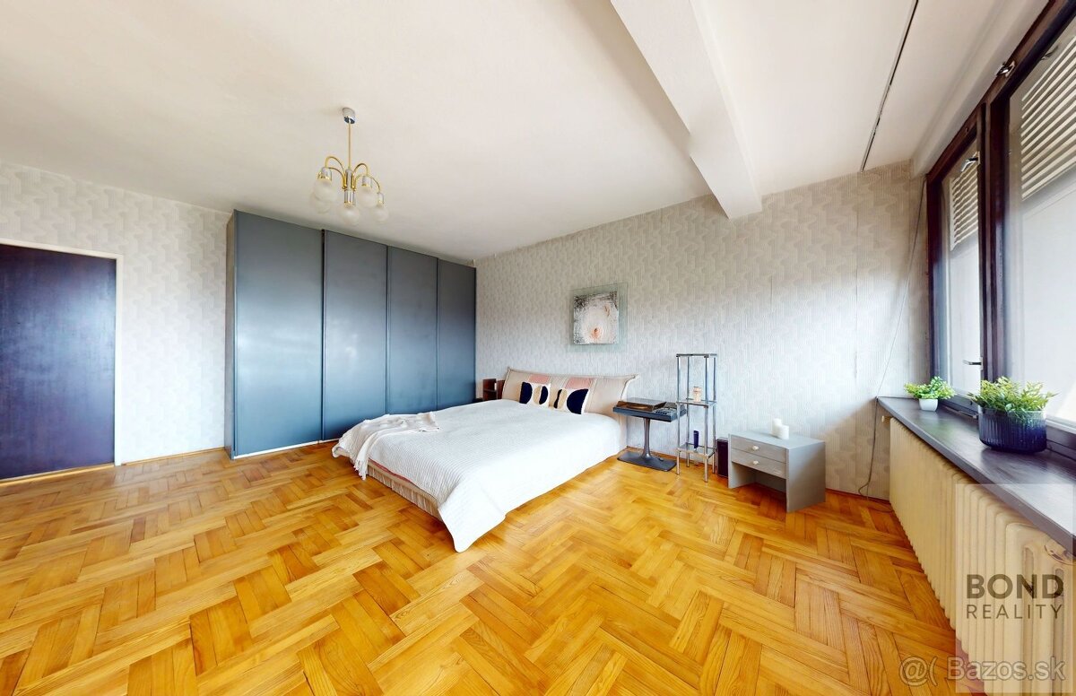 Jedinečná investičná príležitosť na Hradnom kopci. Luxusný r - 17