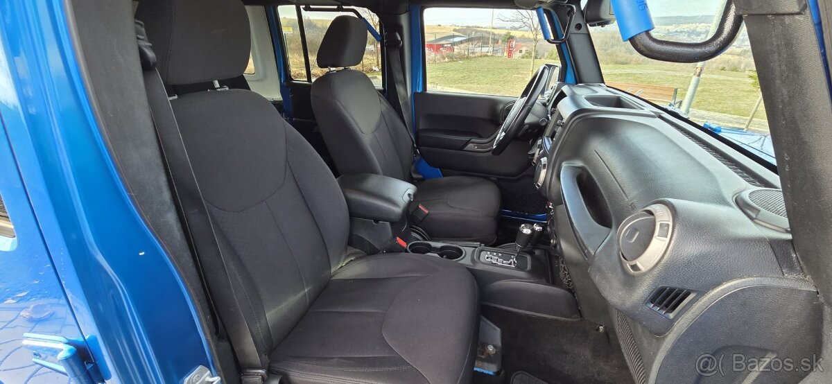 2015 JEEP WRANGLER UNLIMITED JK 3.6 V6 - 17