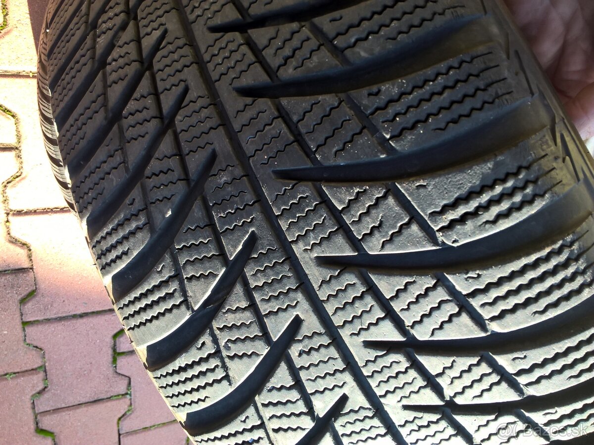 2+2 ks ZIMNÉ 205/55 R16 91H dezén cca 7 mm - UŽ OD 90-€/sada - 17