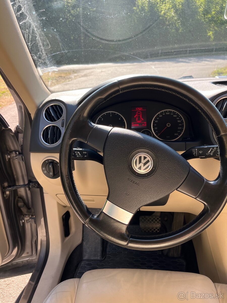 VW Tiguan 2.0 TDI 103 kW 4x4 automat - 17