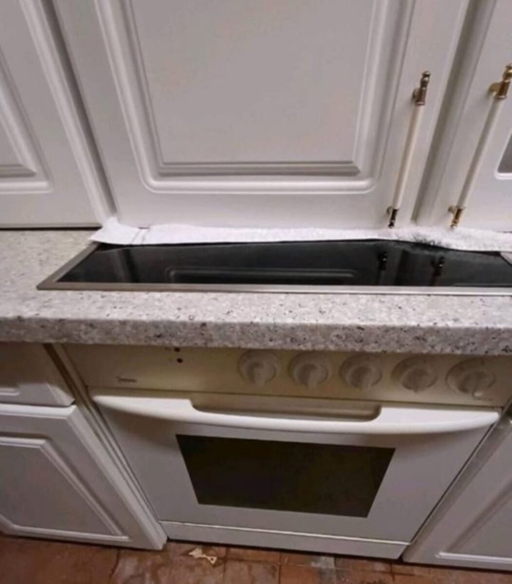 Krásná venkovská kuchyně se spotřebiči,5456 - 17