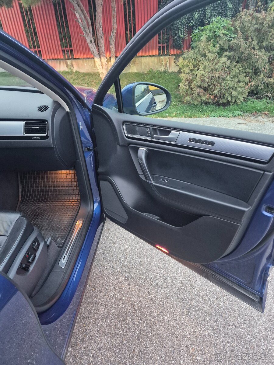 Predám VW Touareg,R-Line,V6 - 17