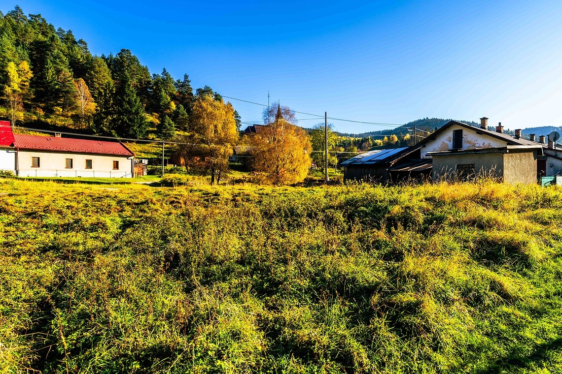 SMOLNÍCKA HUTA -menší dom s garážou a voľným pozemkom - 17