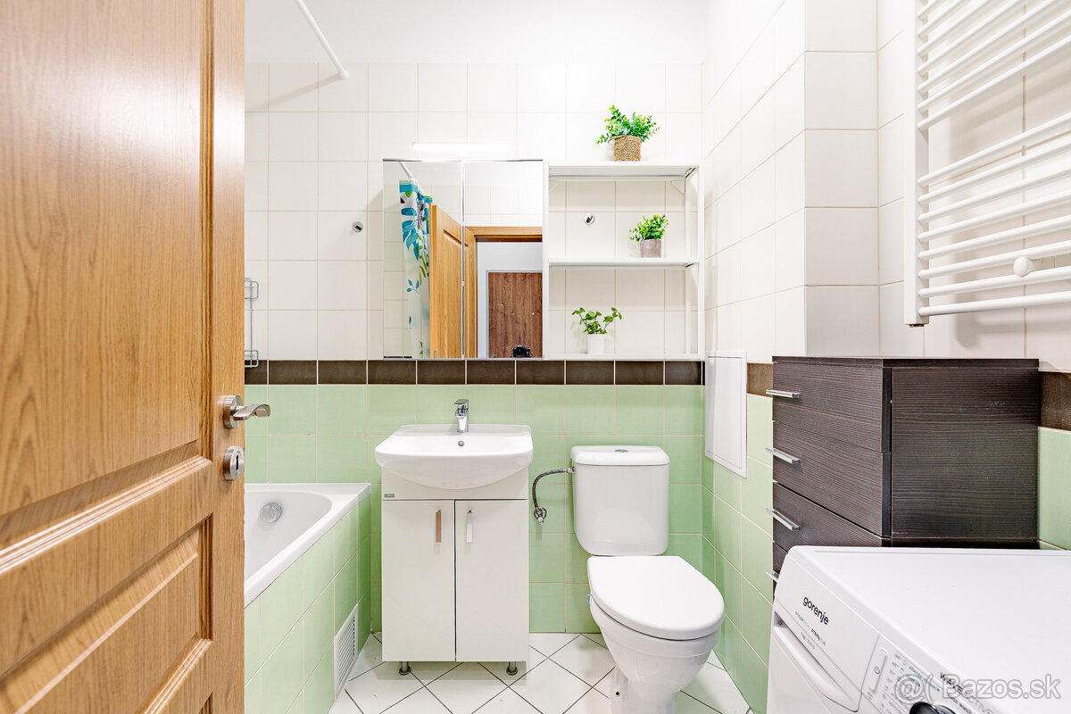 Na prenájom 2-izbový byt v centre Šamorína - 17