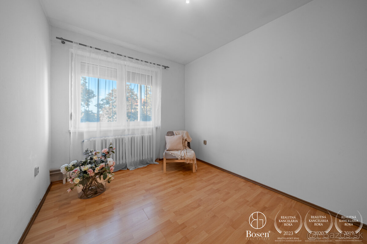 BOSEN |6 izbový RD s veľkou záhradou, s pivnicou a garážou v - 17