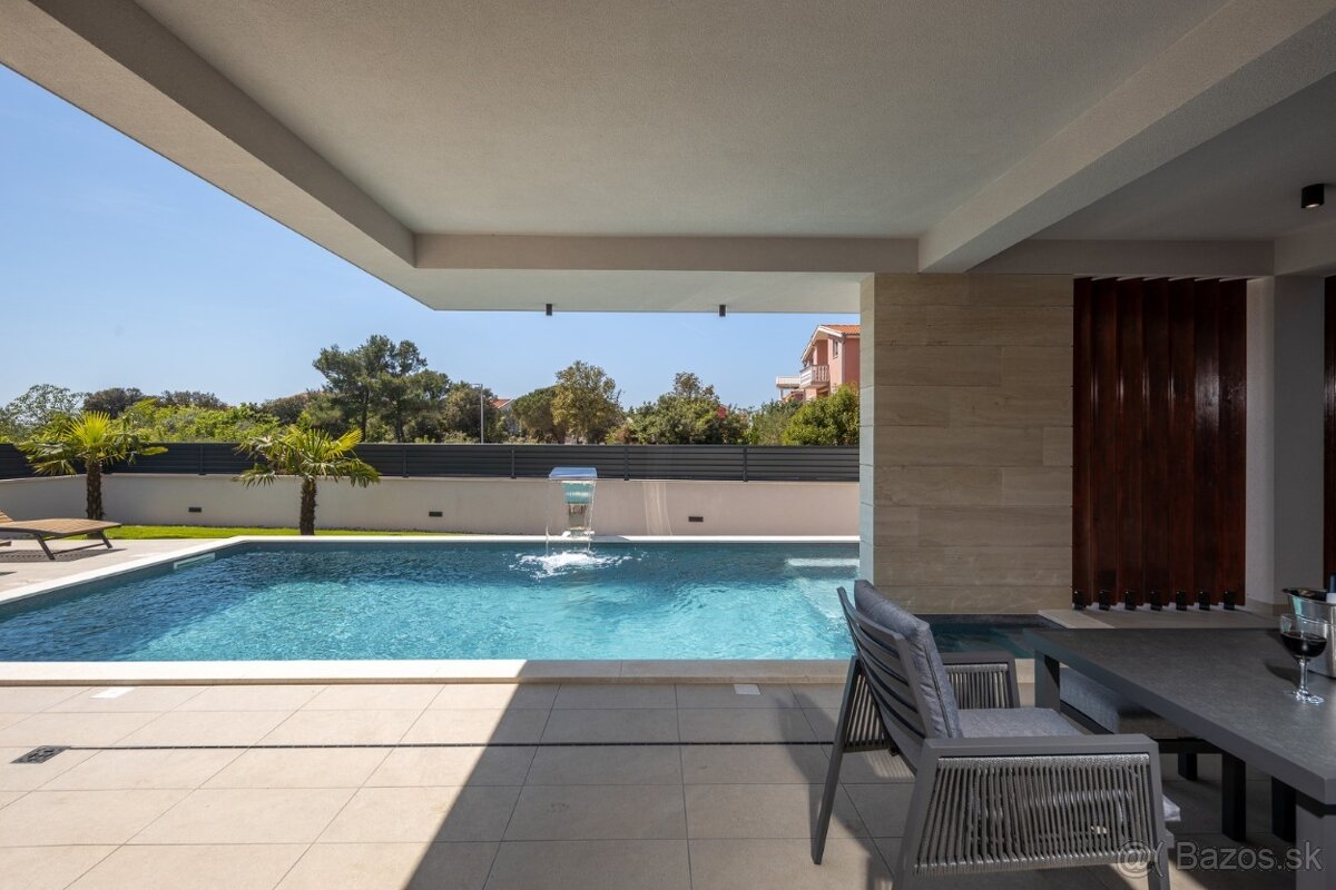 Luxusná kompletne zariadená vila s bazénom / Chorvátsko, Nin - 17