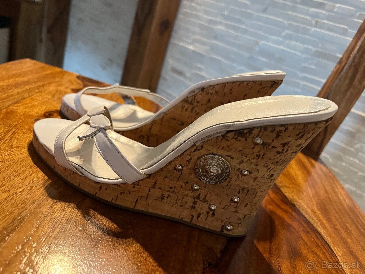 Rozne boty cislo 35 - 17