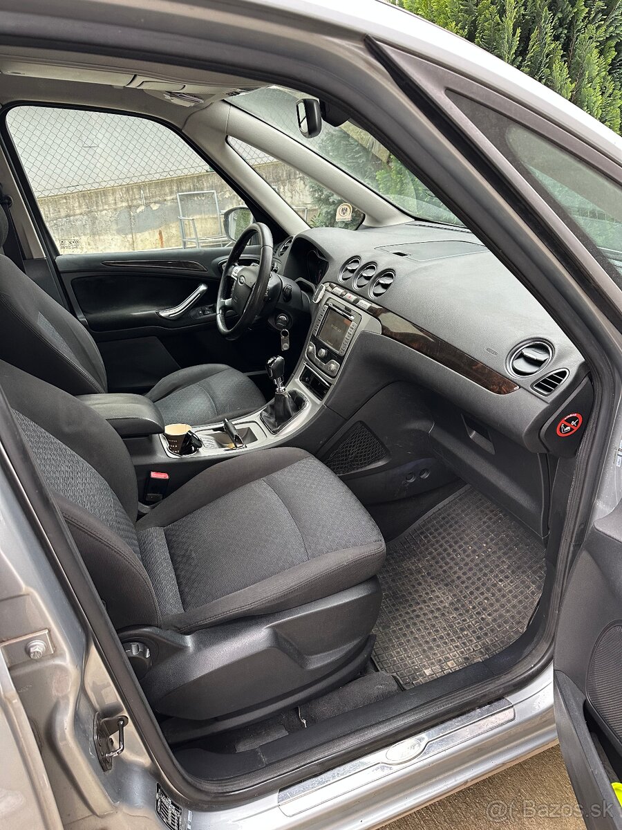 Ford Galaxy 2.0 TDCi - 17